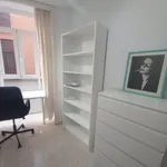 Rent 4 bedroom apartment of 100 m² in Málaga (El Ejido-La Merced-La Victoria)