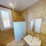 Rent 4 bedroom apartment of 60 m² in Marseille