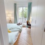 Rent a room of 103 m² in Paris