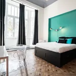 Rent 12 bedroom apartment of 450 m² in Schaerbeek