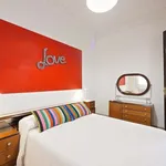 Rent 4 bedroom apartment of 150 m² in barcelona