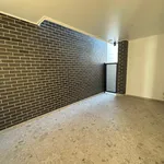 Rent 3 bedroom apartment in Unanderra