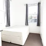 Rent 4 bedroom apartment in Reading