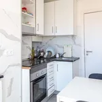 Rent a room in lisbon