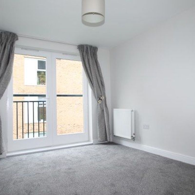 Flat to rent in Esparto Way, Dartford DA4 Horton Kirby