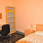 Alquilar 4 dormitorio apartamento en Valencia