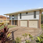 Rent 4 bedroom house in Strathpine