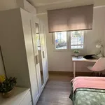 Rent a room of 75 m² in seville