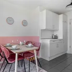 Miete 5 Schlafzimmer wohnung von 11 m² in Berlin