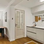 Huur 1 slaapkamer appartement van 700 m² in Amsterdam