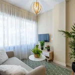 Rent 1 bedroom apartment of 323 m² in Málaga