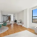 Rent 4 bedroom apartment in Manhattan