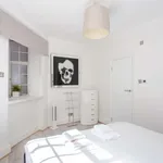 Rent 2 bedroom flat of 65 m² in london