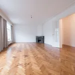 Rent 4 bedroom apartment of 284 m² in Ixelles