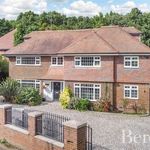 Rent 5 bedroom house in East Of England