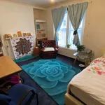 Rent 5 bedroom house in Swansea