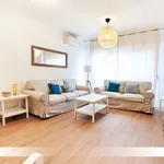 Rent 2 bedroom apartment of 10 m² in Seville