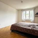 Appartement de 1065 m² avec 5 chambre(s) en location à Longueuil