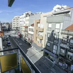 Rent 3 bedroom apartment of 120 m² in Porto