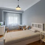 Rent 3 bedroom apartment in Porto