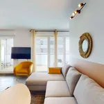 Rent 3 bedroom apartment of 9 m² in Bordeaux