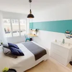 Rent 3 bedroom apartment in Paris