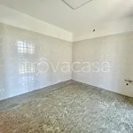 Rent 4 bedroom apartment of 155 m² in Villongo