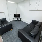 Rent 3 bedroom house in Leeds