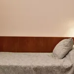 Rent 5 bedroom apartment in Valencia