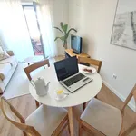 Rent 1 bedroom apartment of 42 m² in Porto