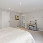 Rent 5 bedroom house in South East England