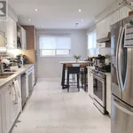 Rent 4 bedroom apartment in Toronto (L'Amoreaux)