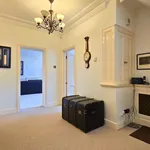 Rent 2 bedroom apartment in Surrey