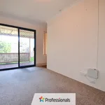 Rent 4 bedroom house in Coodanup