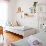 Rent 2 bedroom apartment of 105 m² in Milano