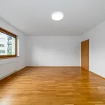 Pronajměte si 2 ložnic/e byt o rozloze 80 m² v Prague