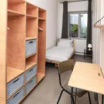 Rent a room of 100 m² in Berlin