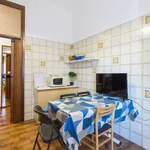 Rent a room of 85 m² in milan