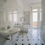 Rent 5 bedroom apartment of 190 m² in Bolzano