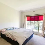 Rent 4 bedroom apartment of 1497 m² in Sandton