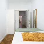 Rent a room of 153 m² in Madrid