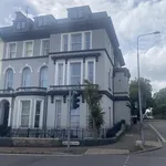 Rent 2 bedroom apartment in Torquay