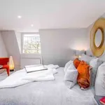 Rent 2 bedroom apartment of 1150 m² in Bath