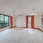 Rent 2 bedroom apartment in Oakleigh East