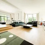 Rent 5 bedroom house of 3700 m² in Uccle