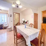 Alquilo 4 dormitorio casa de 66 m² en Valencia