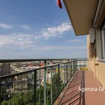 Rent 3 bedroom apartment of 110 m² in Genova