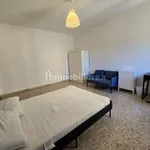 Rent 5 bedroom apartment of 110 m² in Modena