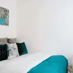 Rent 5 bedroom apartment of 8 m² in Cardiff