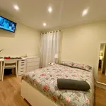 Rent a room of 115 m² in Cascais